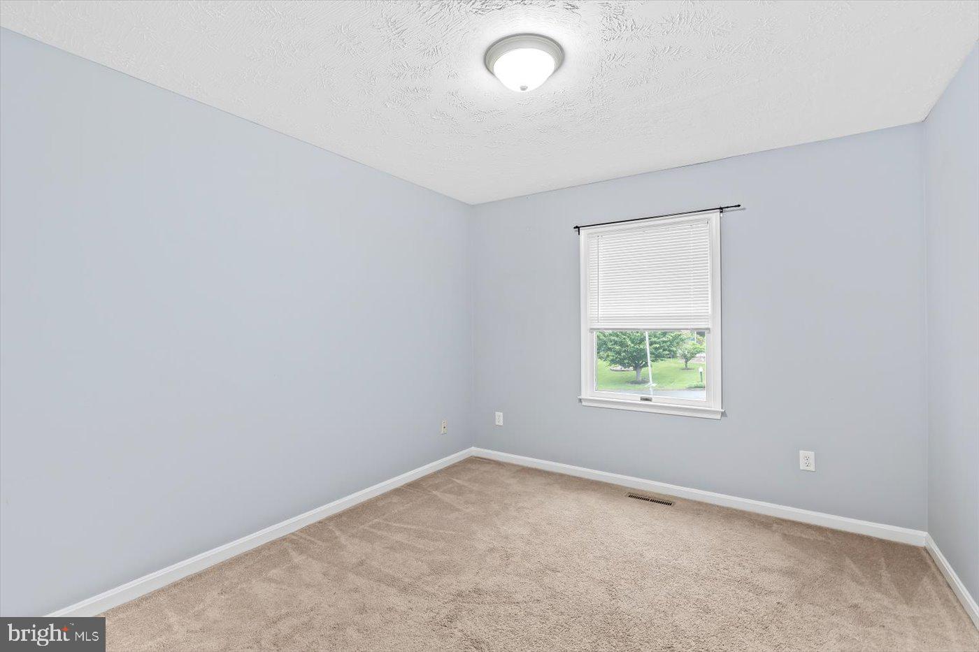 1186 SOUTH FORK DR, FRONT ROYAL, Virginia 22630, 3 Bedrooms Bedrooms, ,2 BathroomsBathrooms,Residential,For sale,1186 SOUTH FORK DR,VAWR2011132 MLS # VAWR2011132