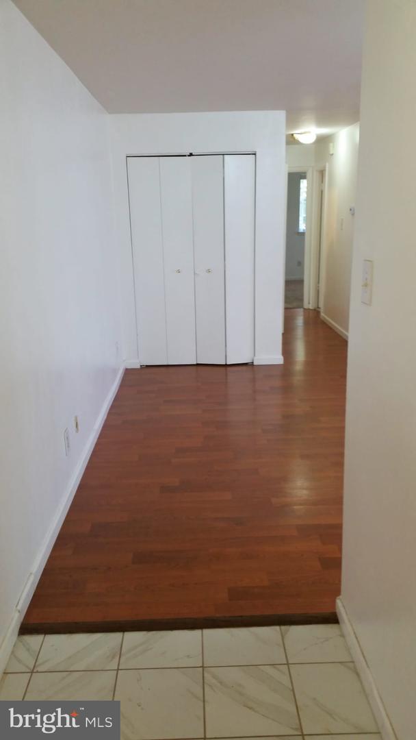 7093 SPRING GARDEN DR #104, SPRINGFIELD, Virginia 22150, 2 Bedrooms Bedrooms, ,1 BathroomBathrooms,Residential,For sale,7093 SPRING GARDEN DR #104,VAFX2240218 MLS # VAFX2240218