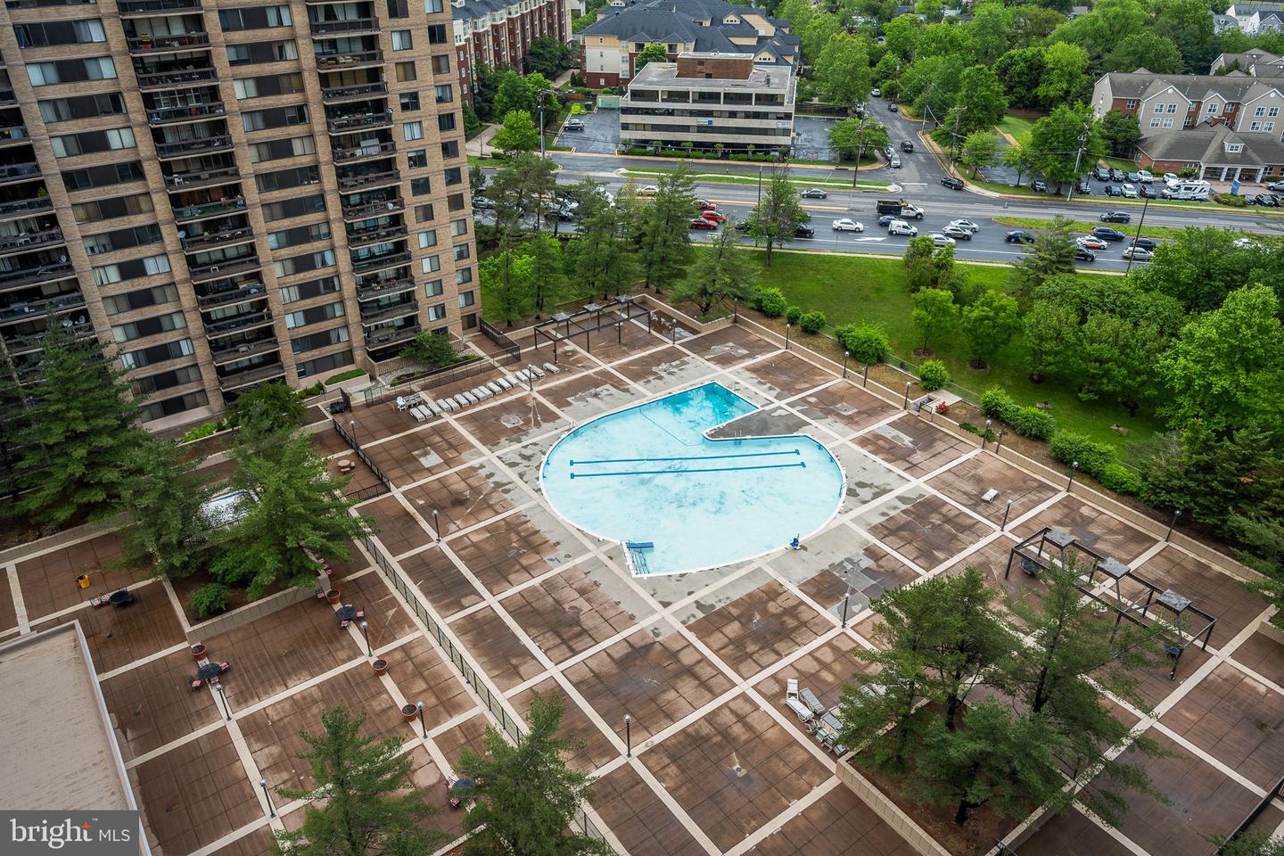 3705 S GEORGE MASON DR #1702S, FALLS CHURCH, Virginia 22041, 1 Bedroom Bedrooms, ,1 BathroomBathrooms,Residential,For sale,3705 S GEORGE MASON DR #1702S,VAFX2240228 MLS # VAFX2240228