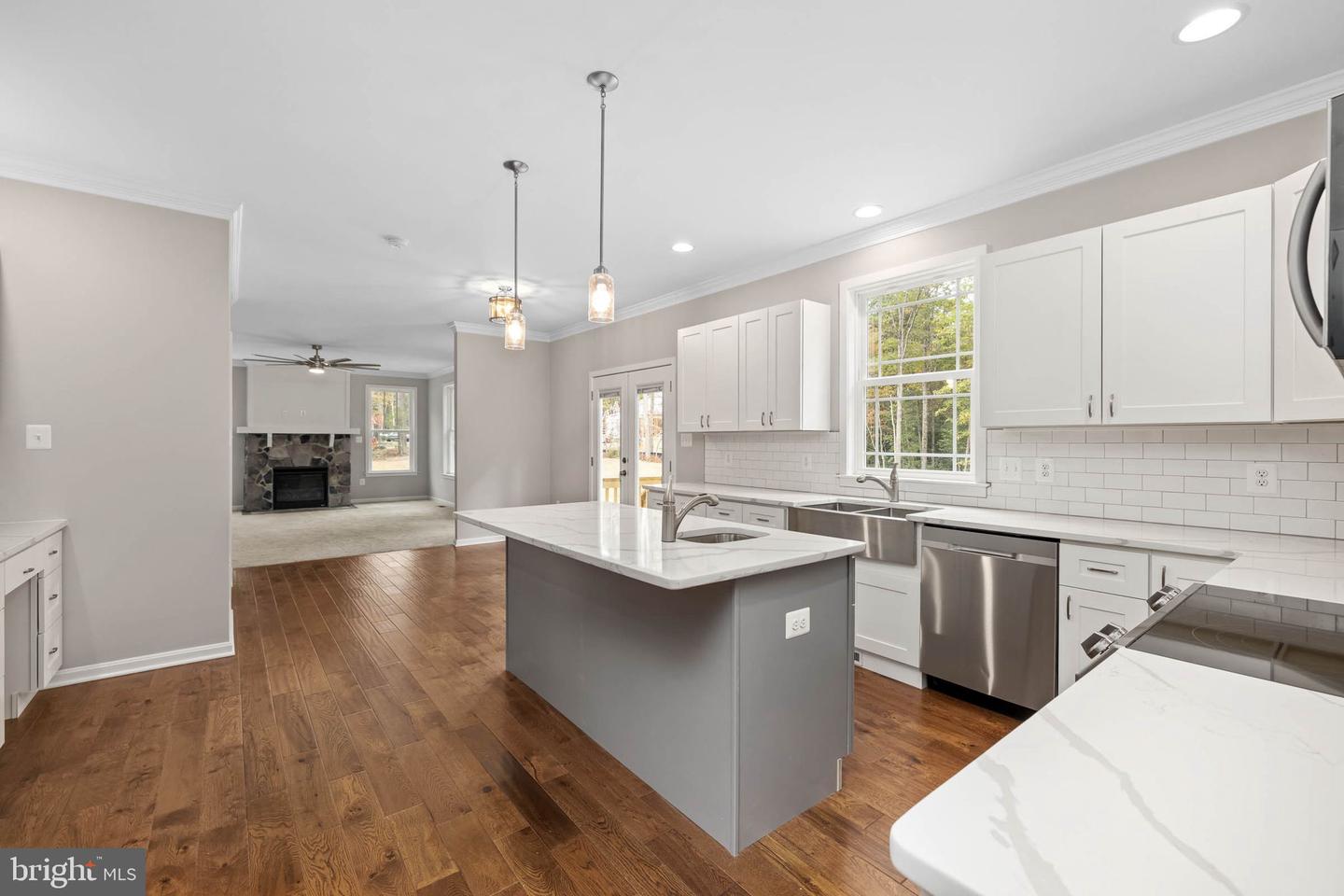 11506 LIGHT LN, SPOTSYLVANIA, Virginia 22551, 4 Bedrooms Bedrooms, ,3 BathroomsBathrooms,Residential,For sale,11506 LIGHT LN,VASP2033034 MLS # VASP2033034