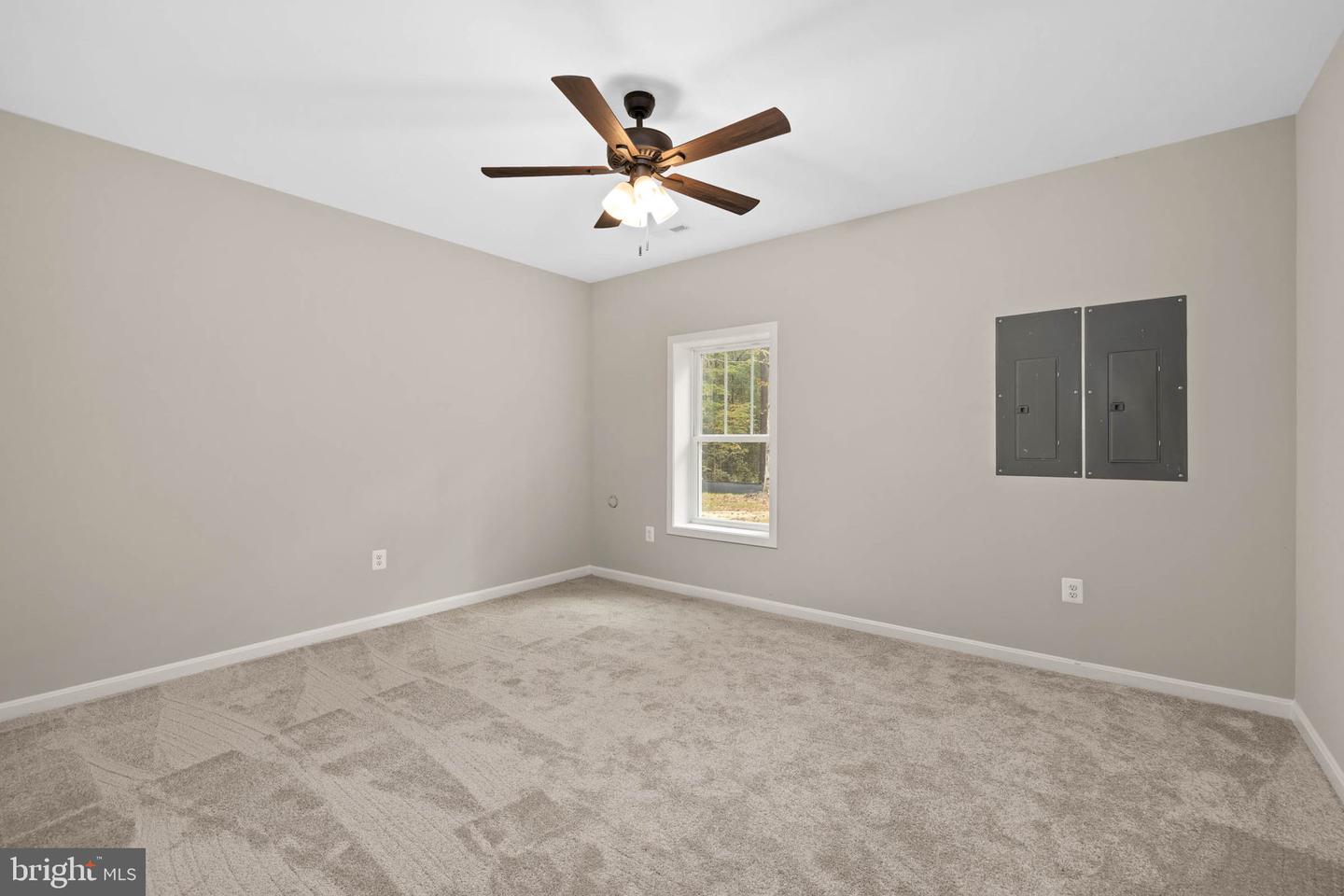11506 LIGHT LN, SPOTSYLVANIA, Virginia 22551, 4 Bedrooms Bedrooms, ,3 BathroomsBathrooms,Residential,For sale,11506 LIGHT LN,VASP2033034 MLS # VASP2033034