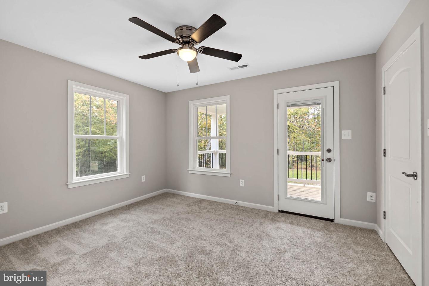 11506 LIGHT LN, SPOTSYLVANIA, Virginia 22551, 4 Bedrooms Bedrooms, ,3 BathroomsBathrooms,Residential,For sale,11506 LIGHT LN,VASP2033034 MLS # VASP2033034