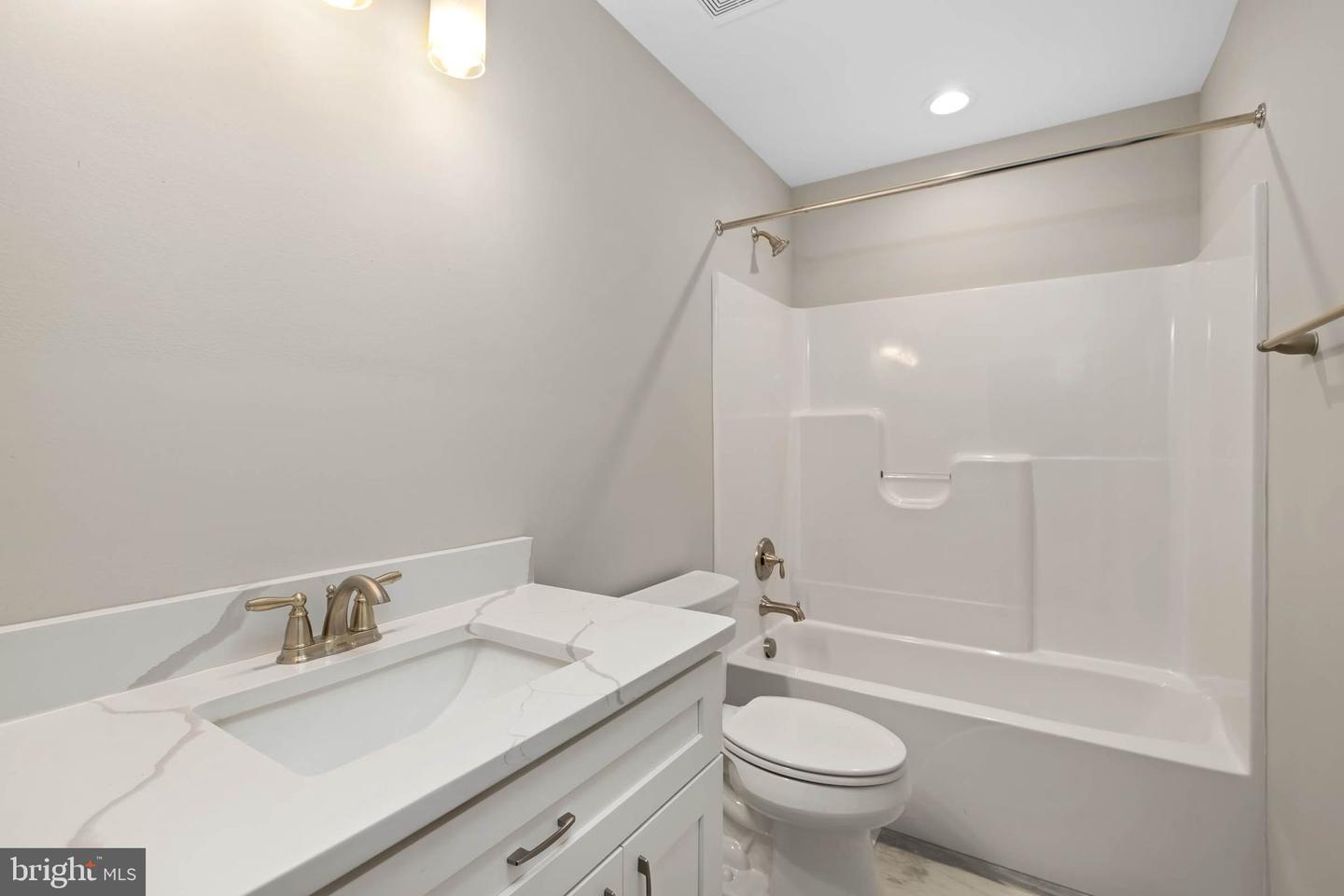 11506 LIGHT LN, SPOTSYLVANIA, Virginia 22551, 4 Bedrooms Bedrooms, ,3 BathroomsBathrooms,Residential,For sale,11506 LIGHT LN,VASP2033034 MLS # VASP2033034