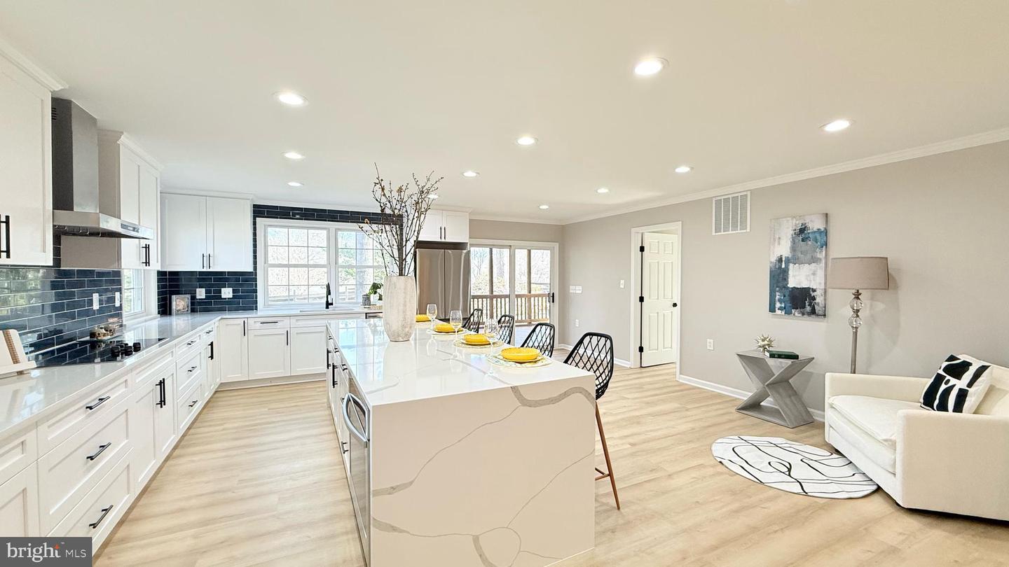 5037 LINETTE LN, ANNANDALE, Virginia 22003, 4 Bedrooms Bedrooms, ,3 BathroomsBathrooms,Residential,For sale,5037 LINETTE LN,VAFX2240238 MLS # VAFX2240238