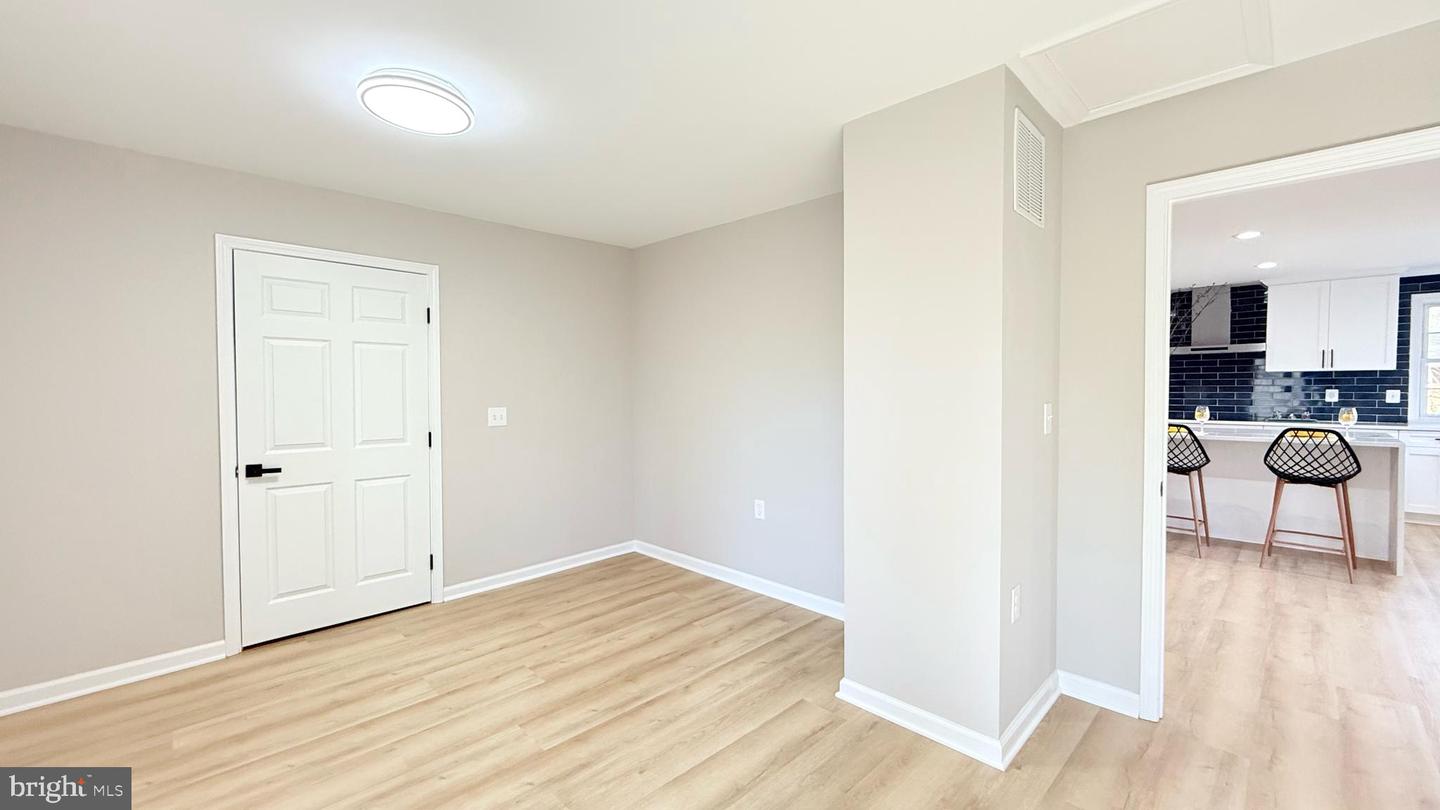 5037 LINETTE LN, ANNANDALE, Virginia 22003, 4 Bedrooms Bedrooms, ,3 BathroomsBathrooms,Residential,For sale,5037 LINETTE LN,VAFX2240238 MLS # VAFX2240238