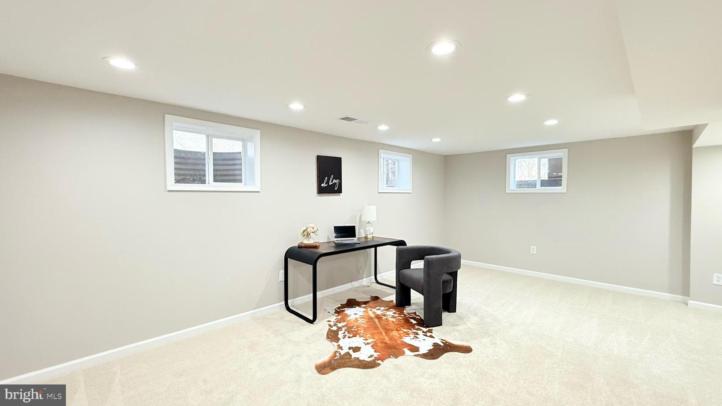 5037 LINETTE LN, ANNANDALE, Virginia 22003, 4 Bedrooms Bedrooms, ,3 BathroomsBathrooms,Residential,For sale,5037 LINETTE LN,VAFX2240238 MLS # VAFX2240238