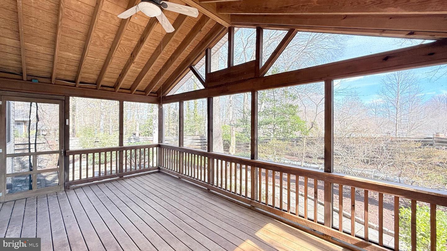 5037 LINETTE LN, ANNANDALE, Virginia 22003, 4 Bedrooms Bedrooms, ,3 BathroomsBathrooms,Residential,For sale,5037 LINETTE LN,VAFX2240238 MLS # VAFX2240238
