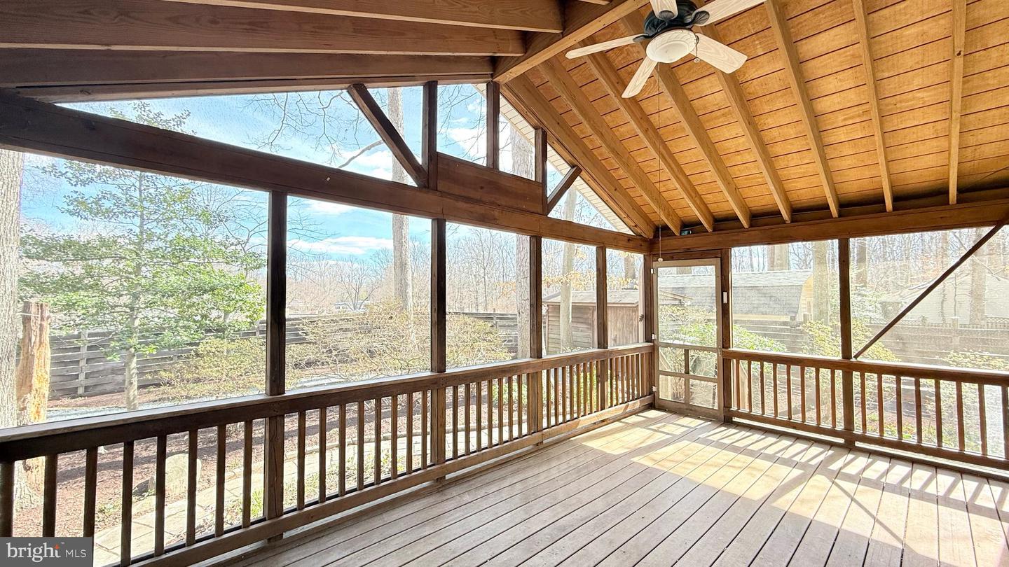 5037 LINETTE LN, ANNANDALE, Virginia 22003, 4 Bedrooms Bedrooms, ,3 BathroomsBathrooms,Residential,For sale,5037 LINETTE LN,VAFX2240238 MLS # VAFX2240238