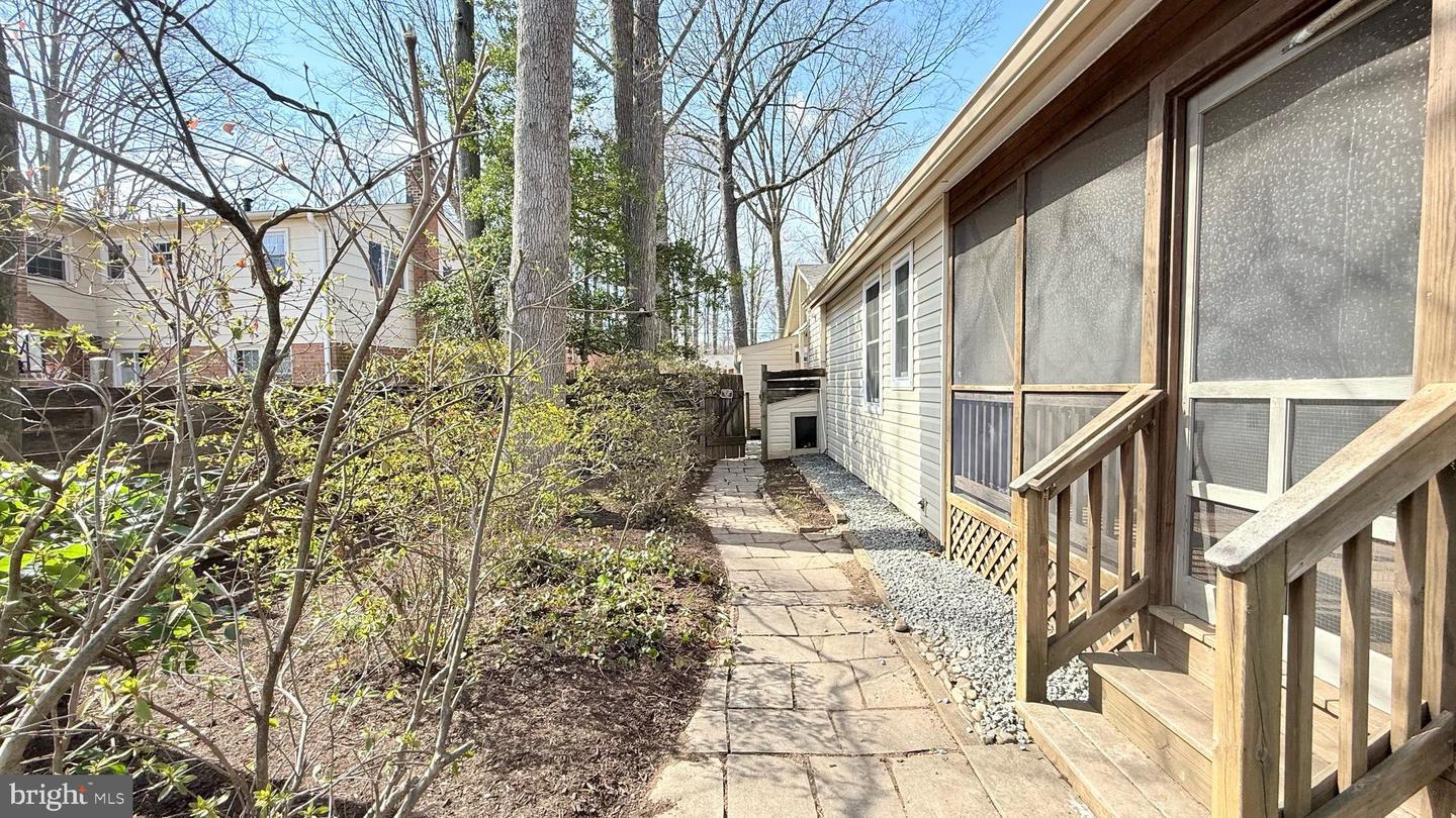 5037 LINETTE LN, ANNANDALE, Virginia 22003, 4 Bedrooms Bedrooms, ,3 BathroomsBathrooms,Residential,For sale,5037 LINETTE LN,VAFX2240238 MLS # VAFX2240238