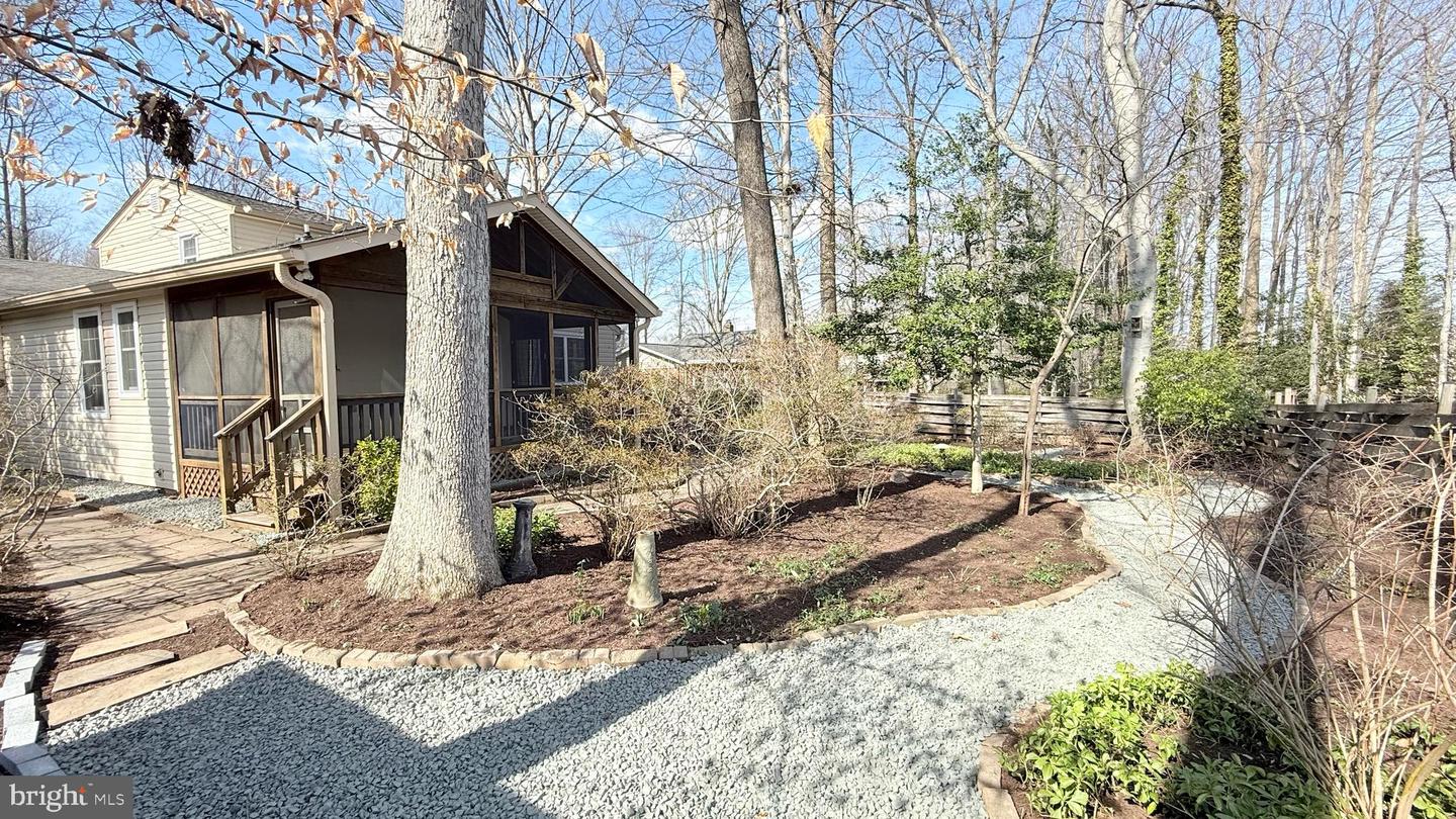 5037 LINETTE LN, ANNANDALE, Virginia 22003, 4 Bedrooms Bedrooms, ,3 BathroomsBathrooms,Residential,For sale,5037 LINETTE LN,VAFX2240238 MLS # VAFX2240238