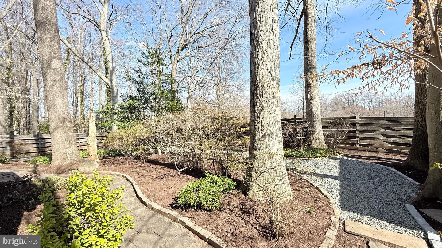 5037 LINETTE LN, ANNANDALE, Virginia 22003, 4 Bedrooms Bedrooms, ,3 BathroomsBathrooms,Residential,For sale,5037 LINETTE LN,VAFX2240238 MLS # VAFX2240238