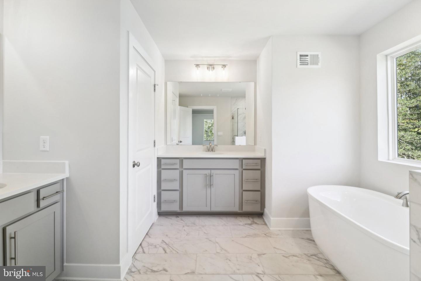 11798 WALES DR, FREDERICKSBURG, Virginia 22407, 5 Bedrooms Bedrooms, ,5 BathroomsBathrooms,Residential,For sale,11798 WALES DR,VASP2033046 MLS # VASP2033046