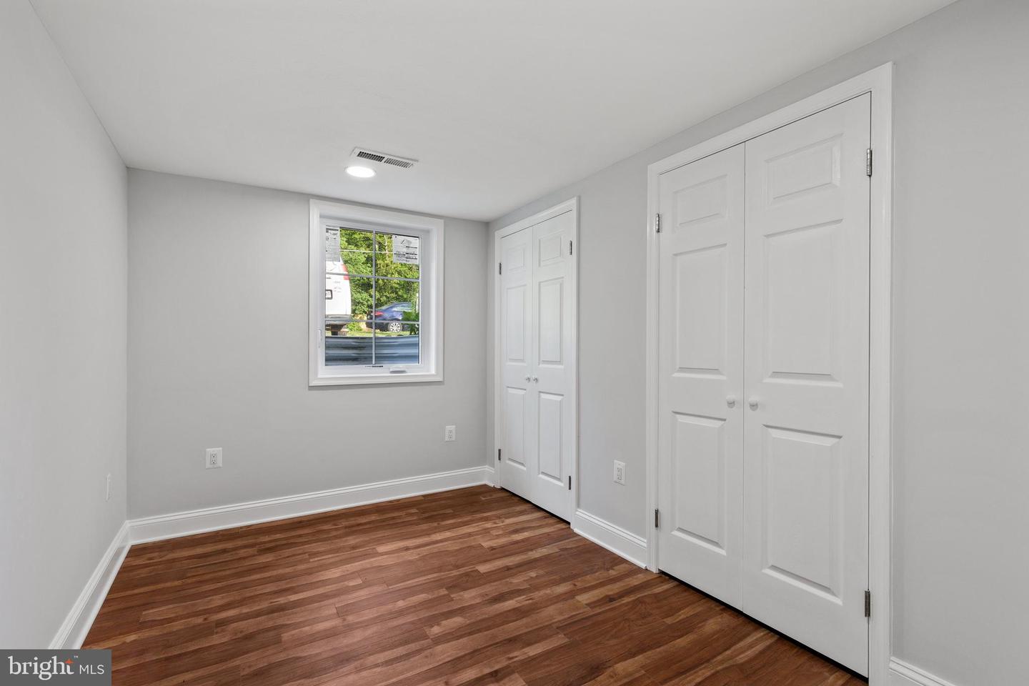 3051 SLEEPY HOLLOW RD, FALLS CHURCH, Virginia 22042, 7 Bedrooms Bedrooms, ,5 BathroomsBathrooms,Residential,For sale,3051 SLEEPY HOLLOW RD,VAFX2240250 MLS # VAFX2240250