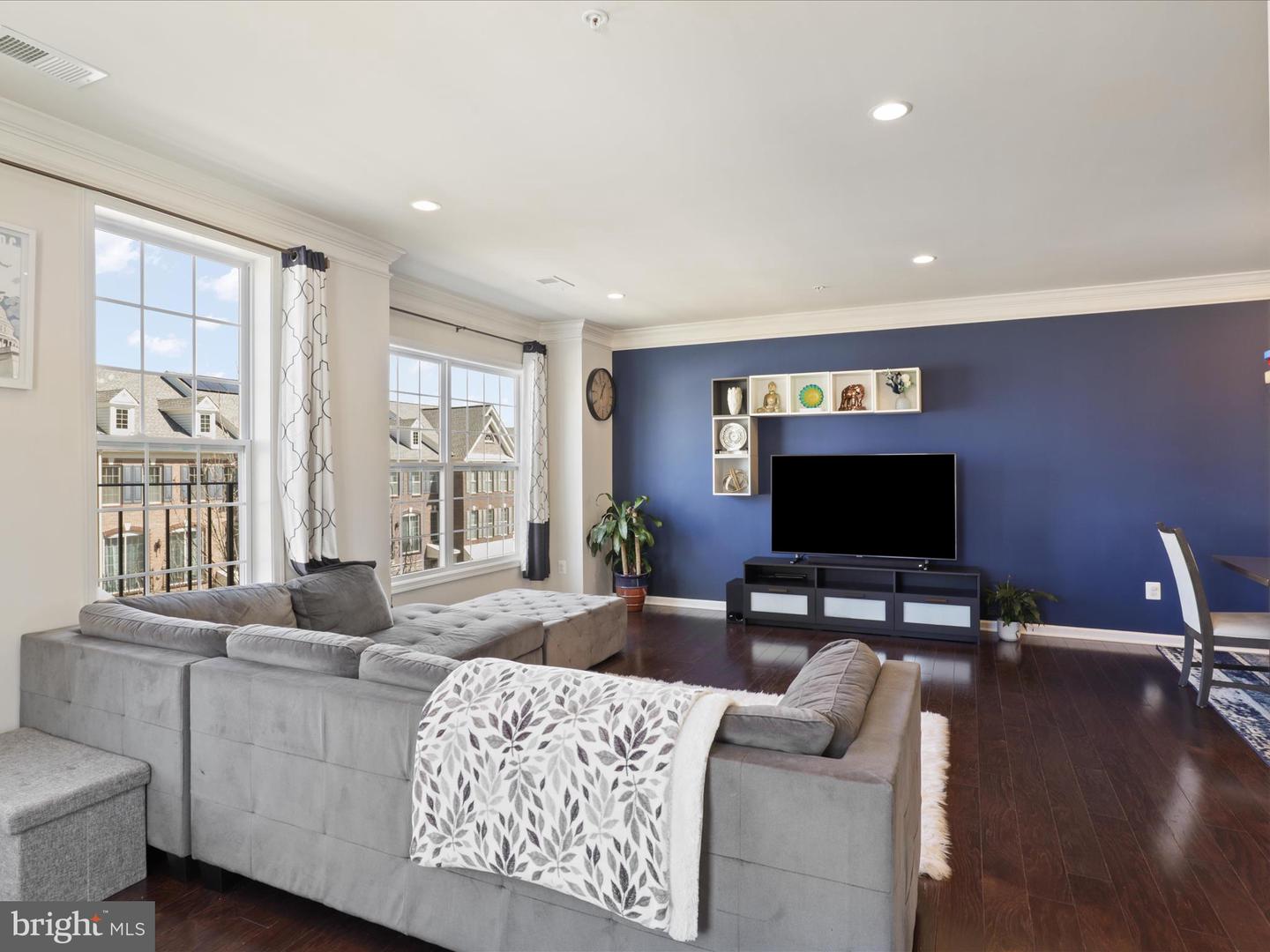 43205 THOROUGHFARE GAP TER, ASHBURN, Virginia 20148, 3 Bedrooms Bedrooms, ,2 BathroomsBathrooms,Residential,For sale,43205 THOROUGHFARE GAP TER,VALO2096174 MLS # VALO2096174
