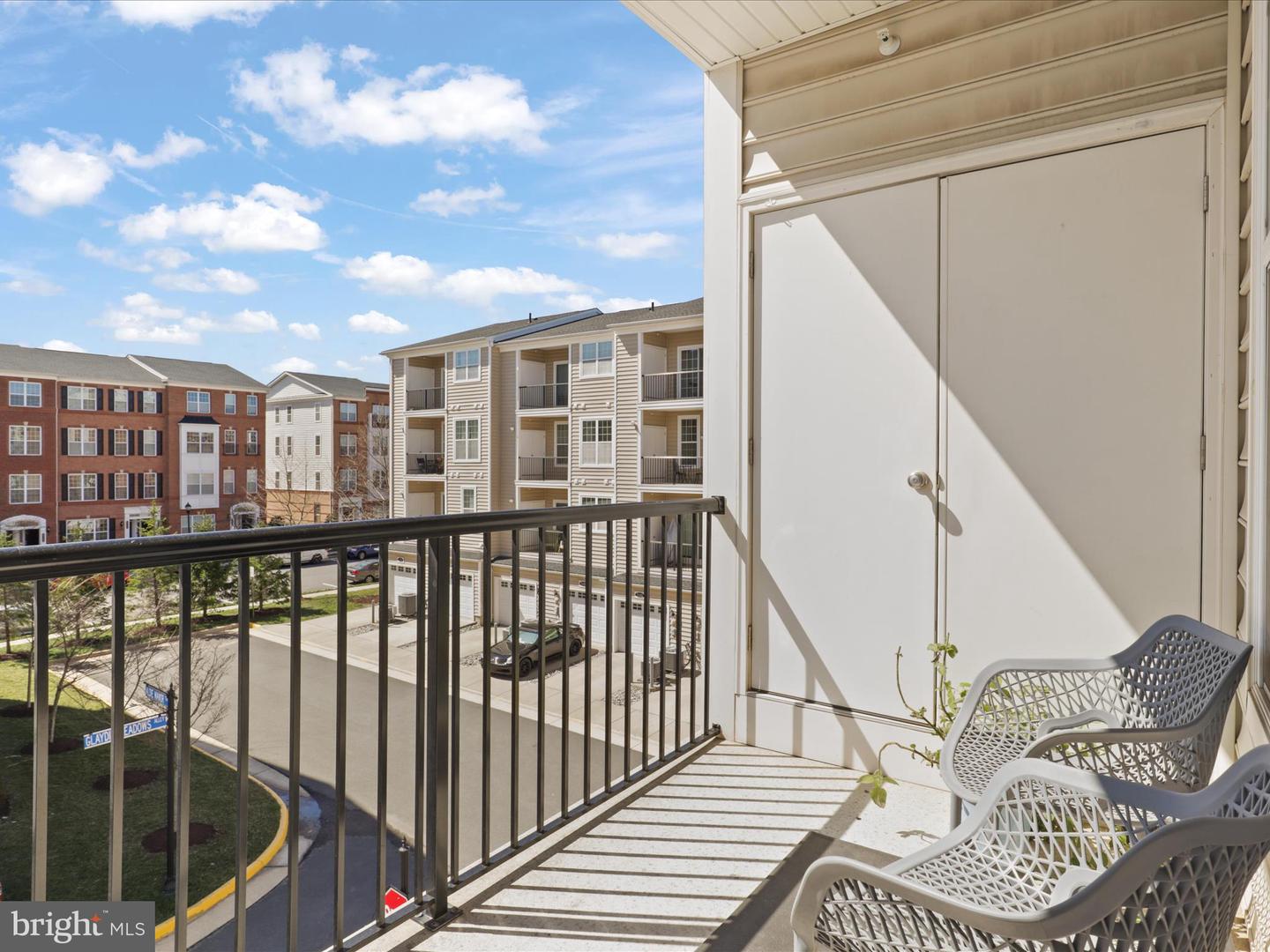 43205 THOROUGHFARE GAP TER, ASHBURN, Virginia 20148, 3 Bedrooms Bedrooms, ,2 BathroomsBathrooms,Residential,For sale,43205 THOROUGHFARE GAP TER,VALO2096174 MLS # VALO2096174