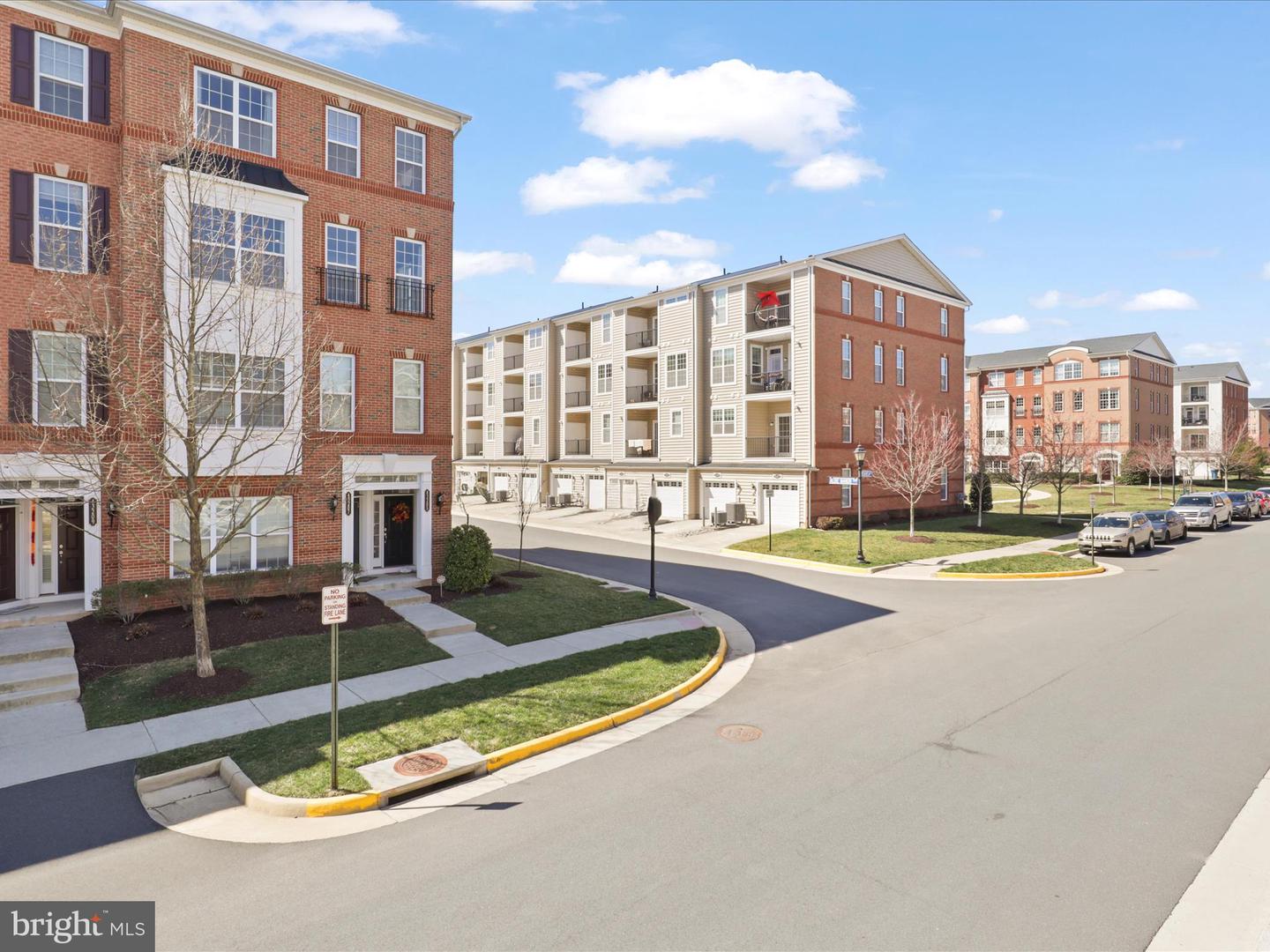 43205 THOROUGHFARE GAP TER, ASHBURN, Virginia 20148, 3 Bedrooms Bedrooms, ,2 BathroomsBathrooms,Residential,For sale,43205 THOROUGHFARE GAP TER,VALO2096174 MLS # VALO2096174