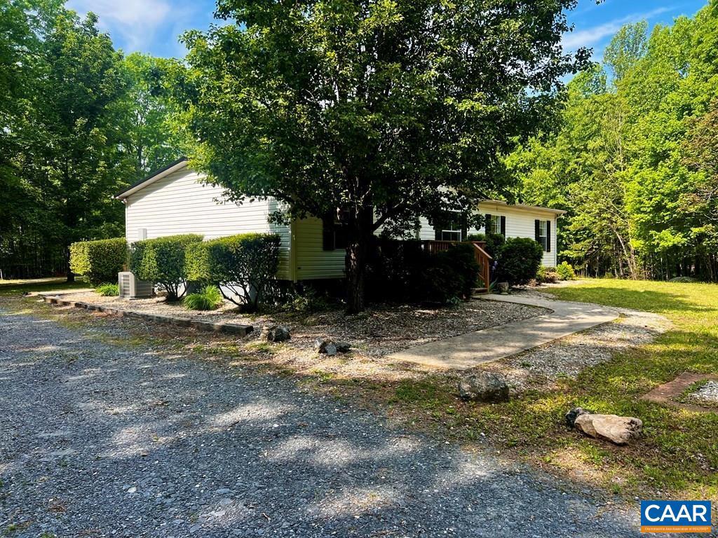 2096 SEVEN ELEVEN RD, CUMBERLAND, Virginia 23040, 3 Bedrooms Bedrooms, ,2 BathroomsBathrooms,Residential,For sale,2096 SEVEN ELEVEN RD,664392 MLS # 664392