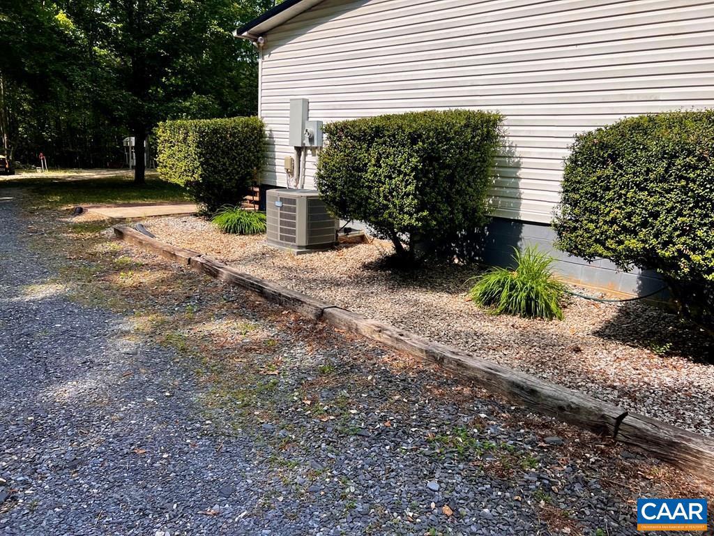 2096 SEVEN ELEVEN RD, CUMBERLAND, Virginia 23040, 3 Bedrooms Bedrooms, ,2 BathroomsBathrooms,Residential,For sale,2096 SEVEN ELEVEN RD,664392 MLS # 664392