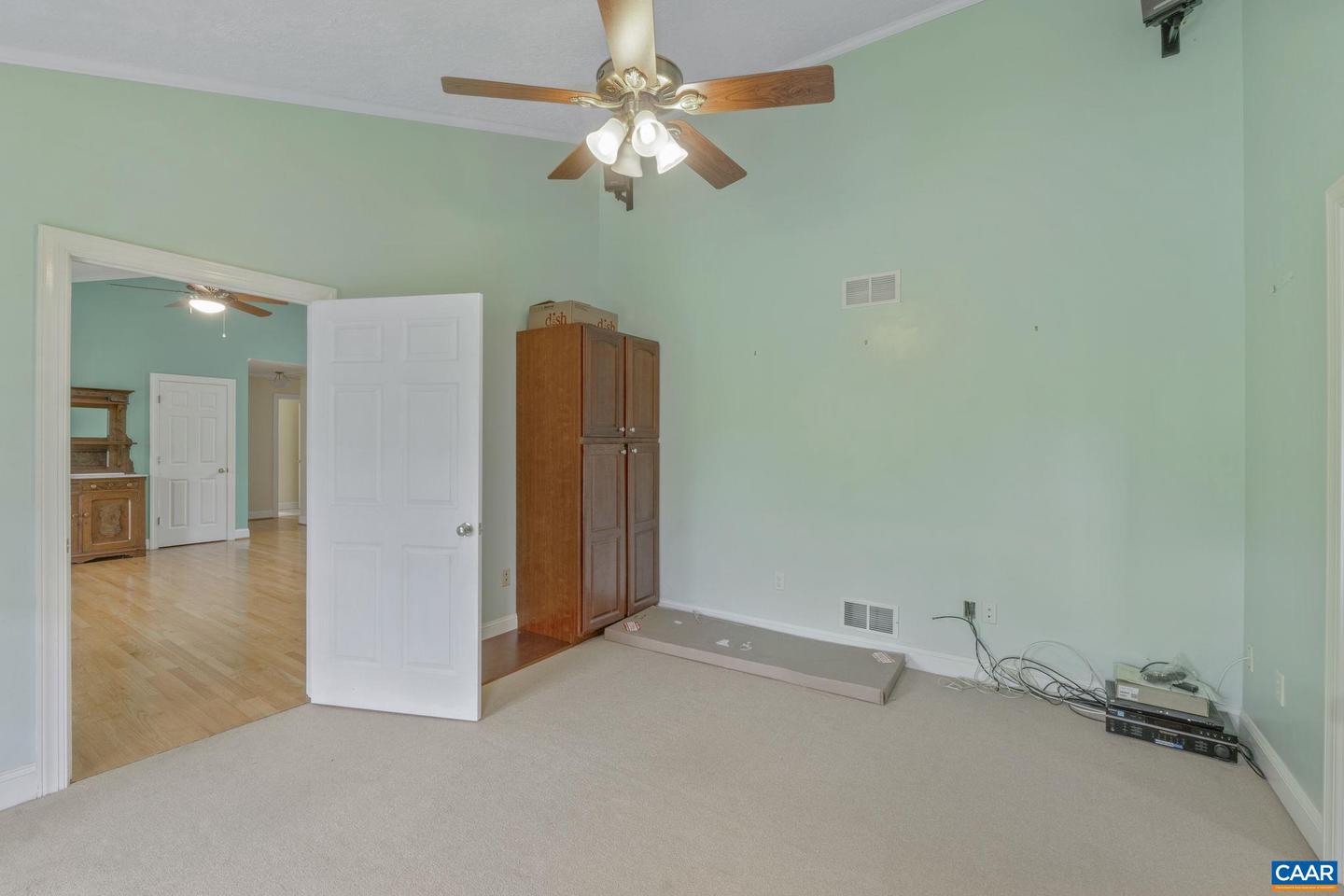2508 THOMAS JEFFERSON PKWY, CHARLOTTESVILLE, Virginia 22902, 3 Bedrooms Bedrooms, ,2 BathroomsBathrooms,Residential,For sale,2508 THOMAS JEFFERSON PKWY,664396 MLS # 664396