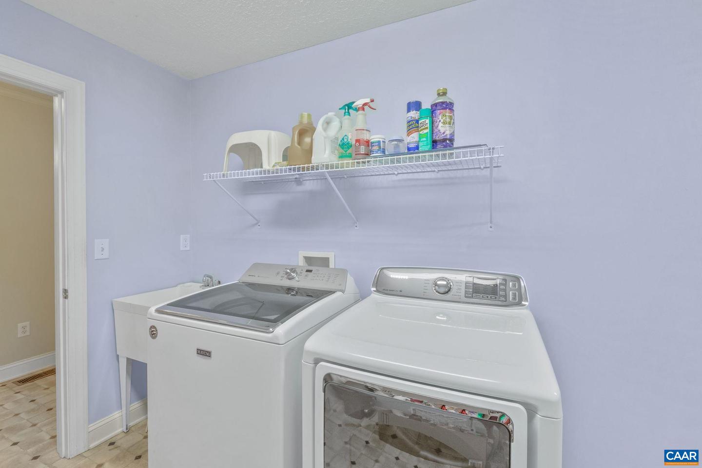 2508 THOMAS JEFFERSON PKWY, CHARLOTTESVILLE, Virginia 22902, 3 Bedrooms Bedrooms, ,2 BathroomsBathrooms,Residential,For sale,2508 THOMAS JEFFERSON PKWY,664396 MLS # 664396