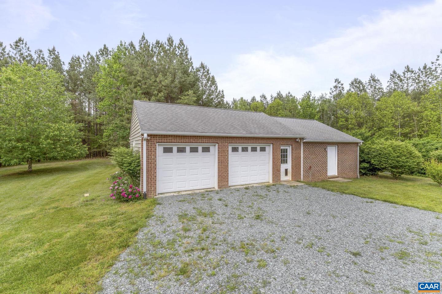 2508 THOMAS JEFFERSON PKWY, CHARLOTTESVILLE, Virginia 22902, 3 Bedrooms Bedrooms, ,2 BathroomsBathrooms,Residential,For sale,2508 THOMAS JEFFERSON PKWY,664396 MLS # 664396