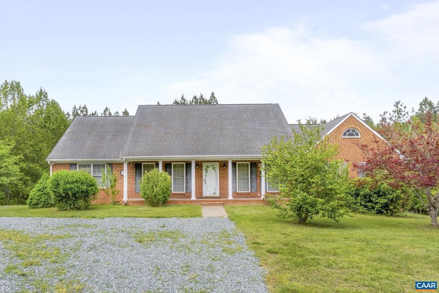 2508 THOMAS JEFFERSON PKWY, CHARLOTTESVILLE, Virginia 22902, 3 Bedrooms Bedrooms, ,2 BathroomsBathrooms,Residential,For sale,2508 THOMAS JEFFERSON PKWY,664396 MLS # 664396