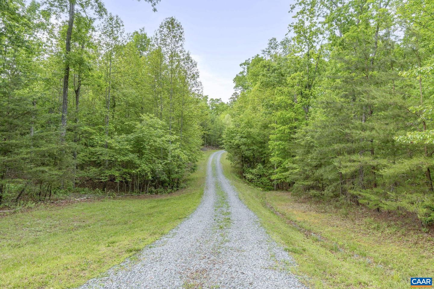 2508 THOMAS JEFFERSON PKWY, CHARLOTTESVILLE, Virginia 22902, 3 Bedrooms Bedrooms, ,2 BathroomsBathrooms,Residential,For sale,2508 THOMAS JEFFERSON PKWY,664396 MLS # 664396
