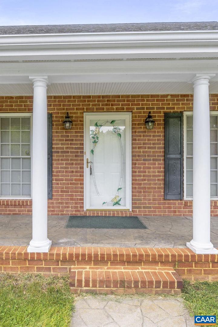2508 THOMAS JEFFERSON PKWY, CHARLOTTESVILLE, Virginia 22902, 3 Bedrooms Bedrooms, ,2 BathroomsBathrooms,Residential,For sale,2508 THOMAS JEFFERSON PKWY,664396 MLS # 664396