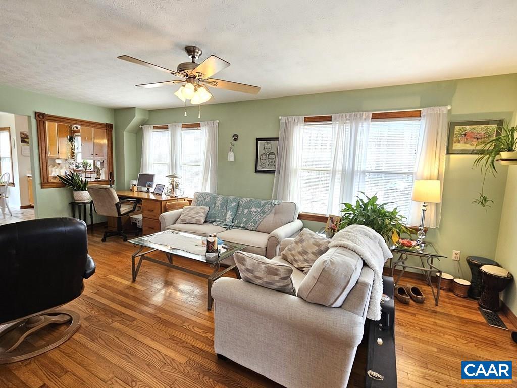 419 CAMDEN ST, DILLWYN, Virginia 23936, 3 Bedrooms Bedrooms, ,1 BathroomBathrooms,Residential,For sale,419 CAMDEN ST,664403 MLS # 664403