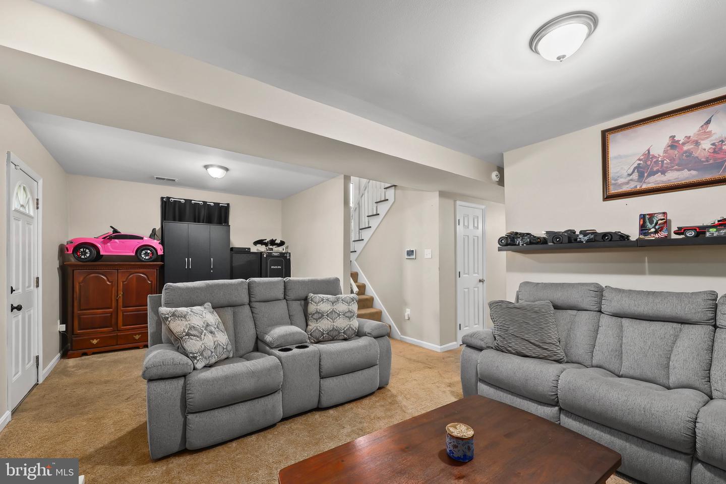 5584 REARDON LN, WOODBRIDGE, Virginia 22193, 4 Bedrooms Bedrooms, ,2 BathroomsBathrooms,Residential,For sale,5584 REARDON LN,VAPW2094458 MLS # VAPW2094458