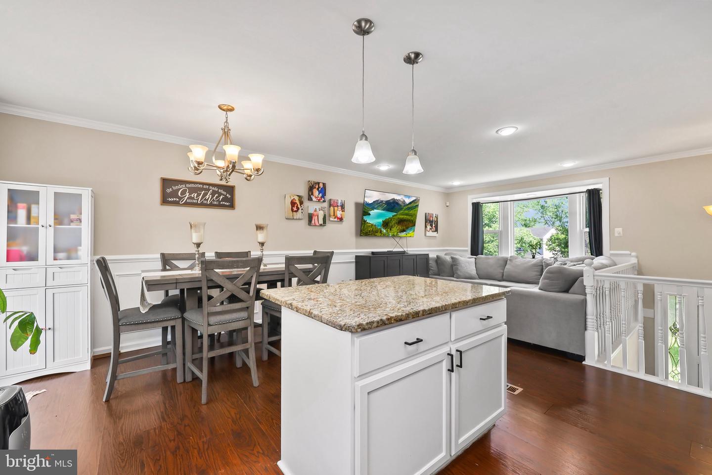 5584 REARDON LN, WOODBRIDGE, Virginia 22193, 4 Bedrooms Bedrooms, ,2 BathroomsBathrooms,Residential,For sale,5584 REARDON LN,VAPW2094458 MLS # VAPW2094458