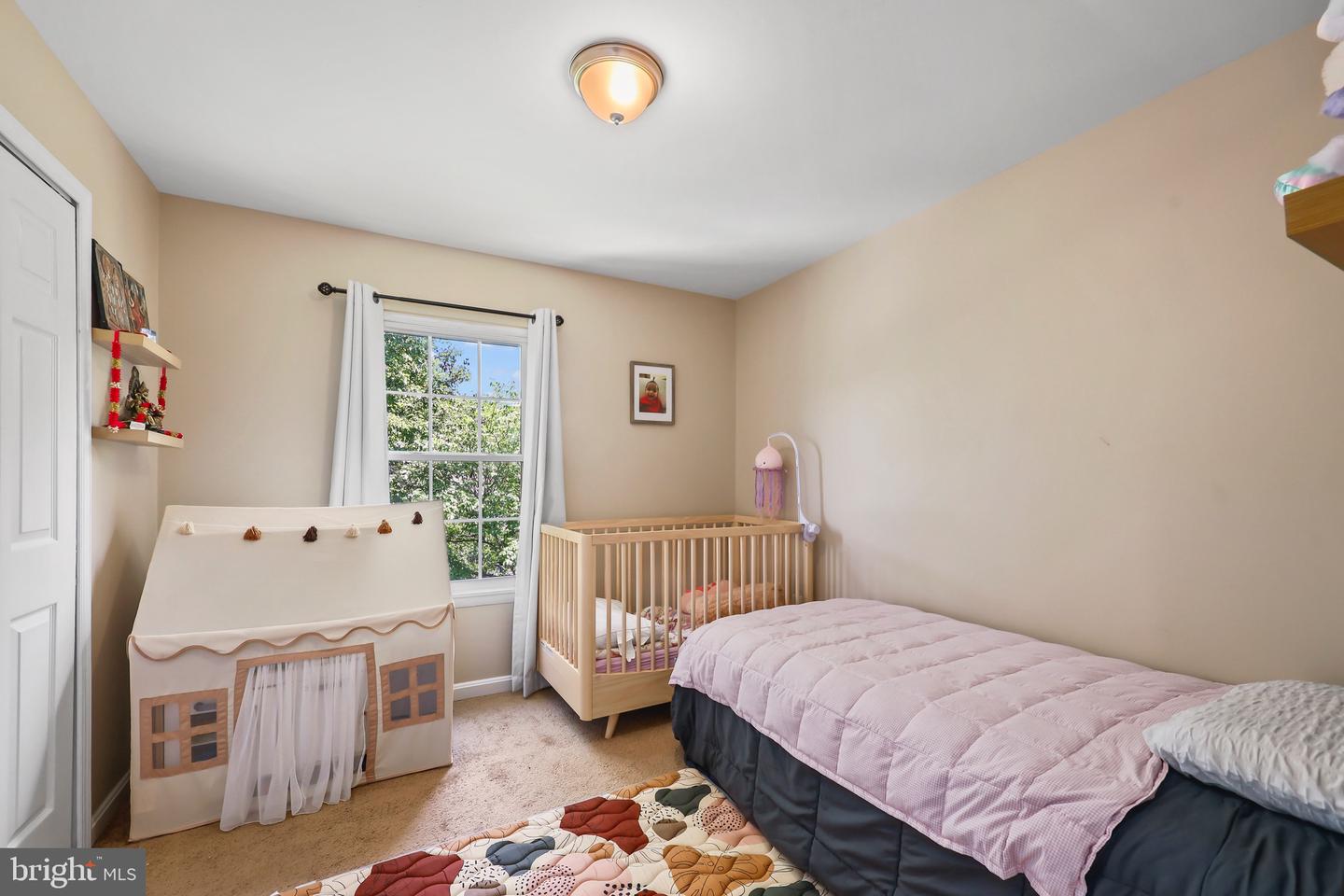 5584 REARDON LN, WOODBRIDGE, Virginia 22193, 4 Bedrooms Bedrooms, ,2 BathroomsBathrooms,Residential,For sale,5584 REARDON LN,VAPW2094458 MLS # VAPW2094458