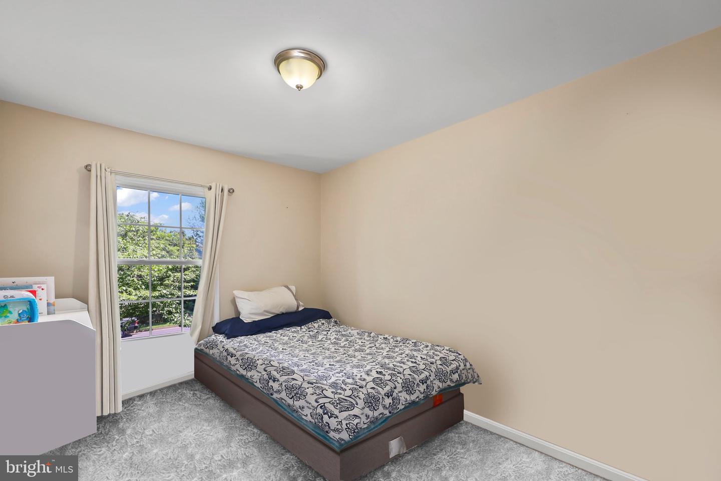 5584 REARDON LN, WOODBRIDGE, Virginia 22193, 4 Bedrooms Bedrooms, ,2 BathroomsBathrooms,Residential,For sale,5584 REARDON LN,VAPW2094458 MLS # VAPW2094458