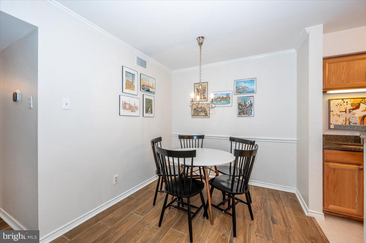 1536 LINCOLN WAY #201B, MCLEAN, Virginia 22102, 1 Bedroom Bedrooms, ,1 BathroomBathrooms,Residential,For sale,1536 LINCOLN WAY #201B,VAFX2240012 MLS # VAFX2240012