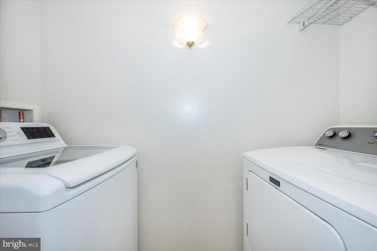 1536 LINCOLN WAY #201B, MCLEAN, Virginia 22102, 1 Bedroom Bedrooms, ,1 BathroomBathrooms,Residential,For sale,1536 LINCOLN WAY #201B,VAFX2240012 MLS # VAFX2240012