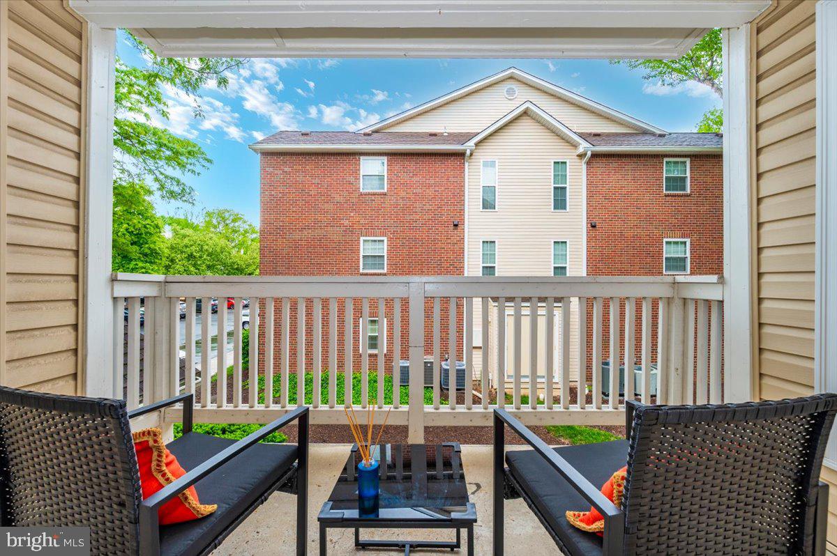 1536 LINCOLN WAY #201B, MCLEAN, Virginia 22102, 1 Bedroom Bedrooms, ,1 BathroomBathrooms,Residential,For sale,1536 LINCOLN WAY #201B,VAFX2240012 MLS # VAFX2240012