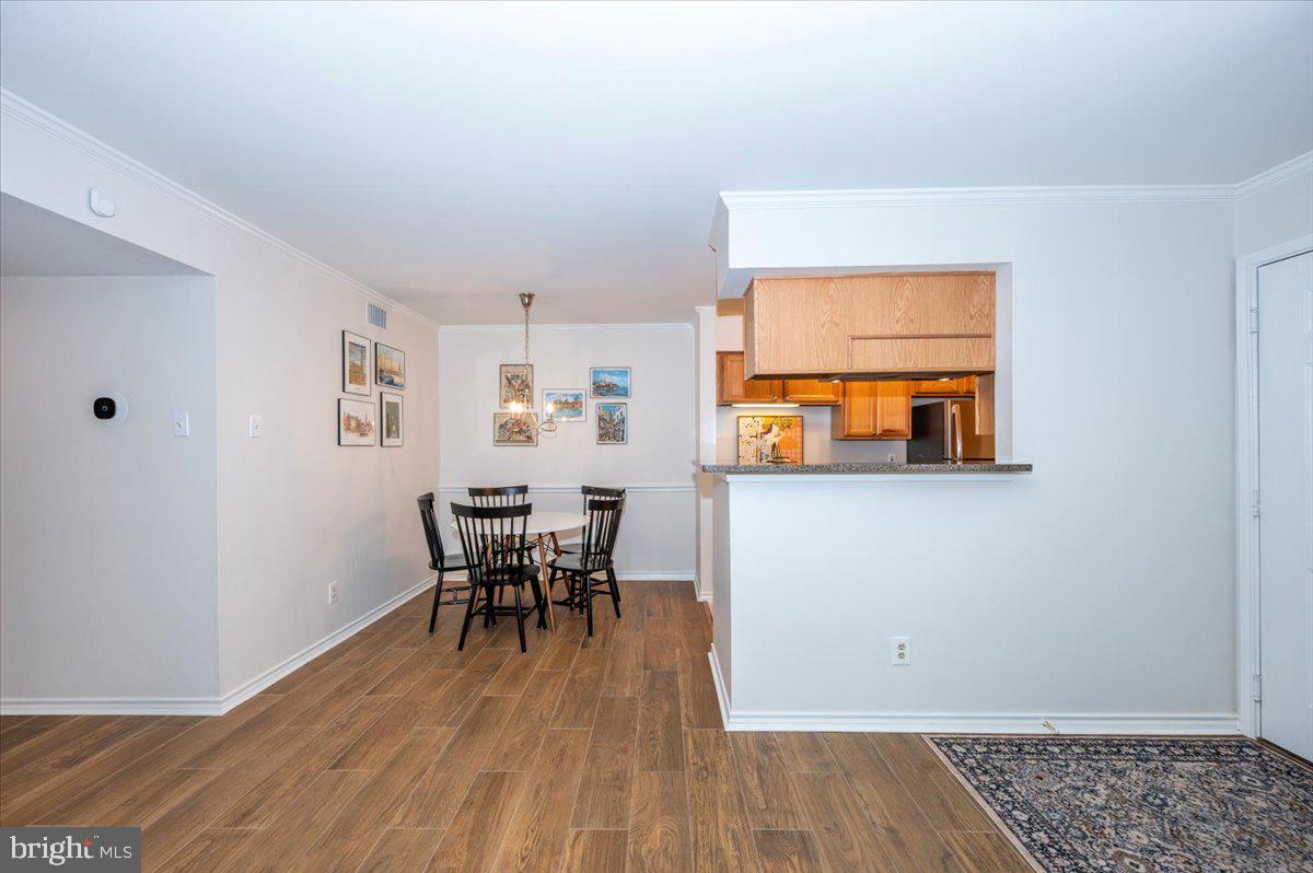 1536 LINCOLN WAY #201B, MCLEAN, Virginia 22102, 1 Bedroom Bedrooms, ,1 BathroomBathrooms,Residential,For sale,1536 LINCOLN WAY #201B,VAFX2240012 MLS # VAFX2240012