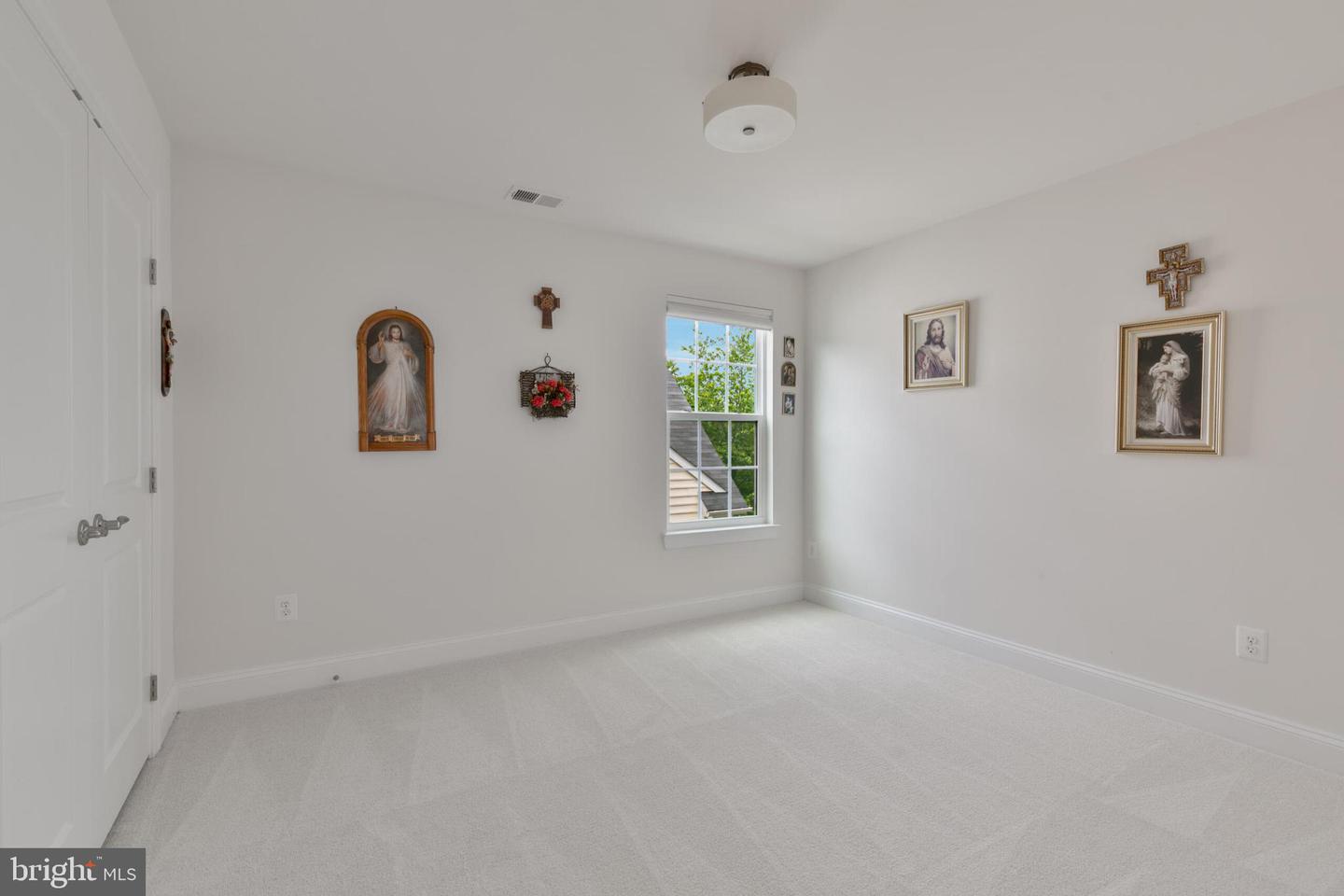 25785 RACING SUN DR, ALDIE, Virginia 20105, 4 Bedrooms Bedrooms, ,4 BathroomsBathrooms,Residential,For sale,25785 RACING SUN DR,VALO2096098 MLS # VALO2096098