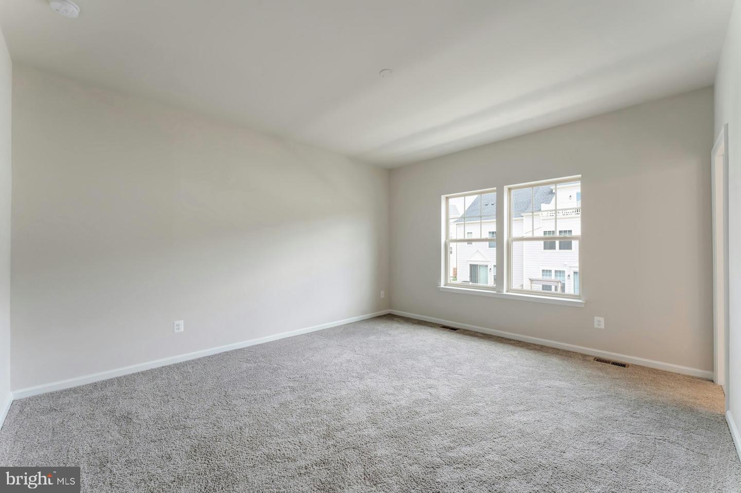 711 SAWBACK SQ NE, LEESBURG, Virginia 20176, 3 Bedrooms Bedrooms, ,2 BathroomsBathrooms,Residential,For sale,711 SAWBACK SQ NE,VALO2096102 MLS # VALO2096102