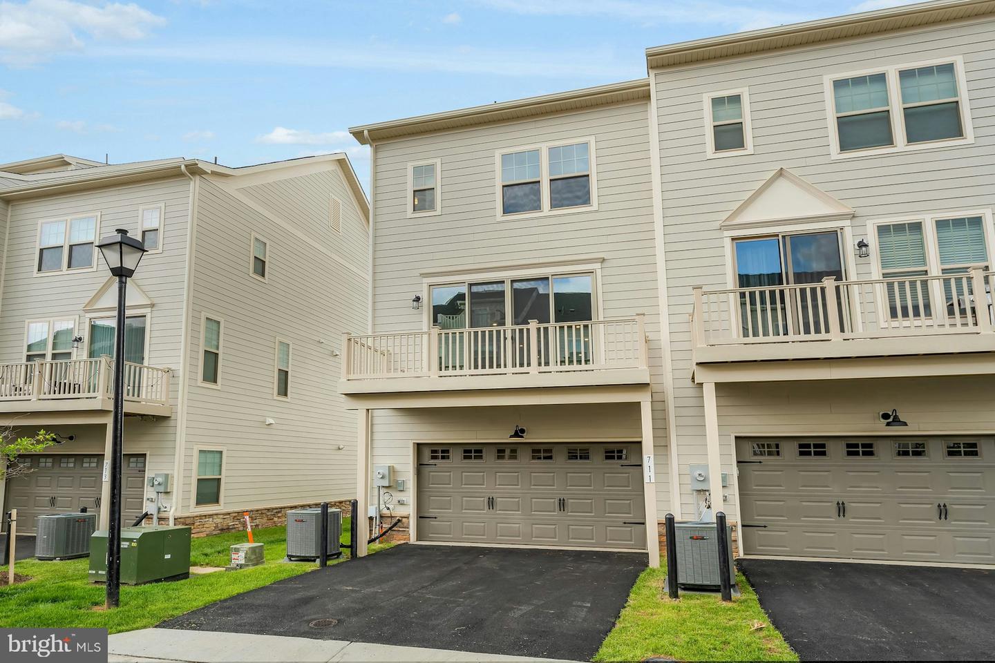 711 SAWBACK SQ NE, LEESBURG, Virginia 20176, 3 Bedrooms Bedrooms, ,2 BathroomsBathrooms,Residential,For sale,711 SAWBACK SQ NE,VALO2096102 MLS # VALO2096102