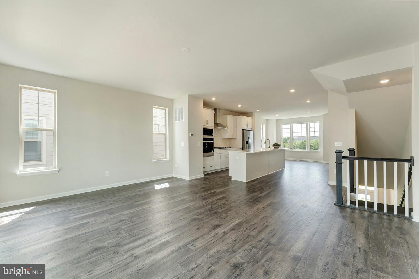 711 SAWBACK SQ NE, LEESBURG, Virginia 20176, 3 Bedrooms Bedrooms, ,2 BathroomsBathrooms,Residential,For sale,711 SAWBACK SQ NE,VALO2096102 MLS # VALO2096102