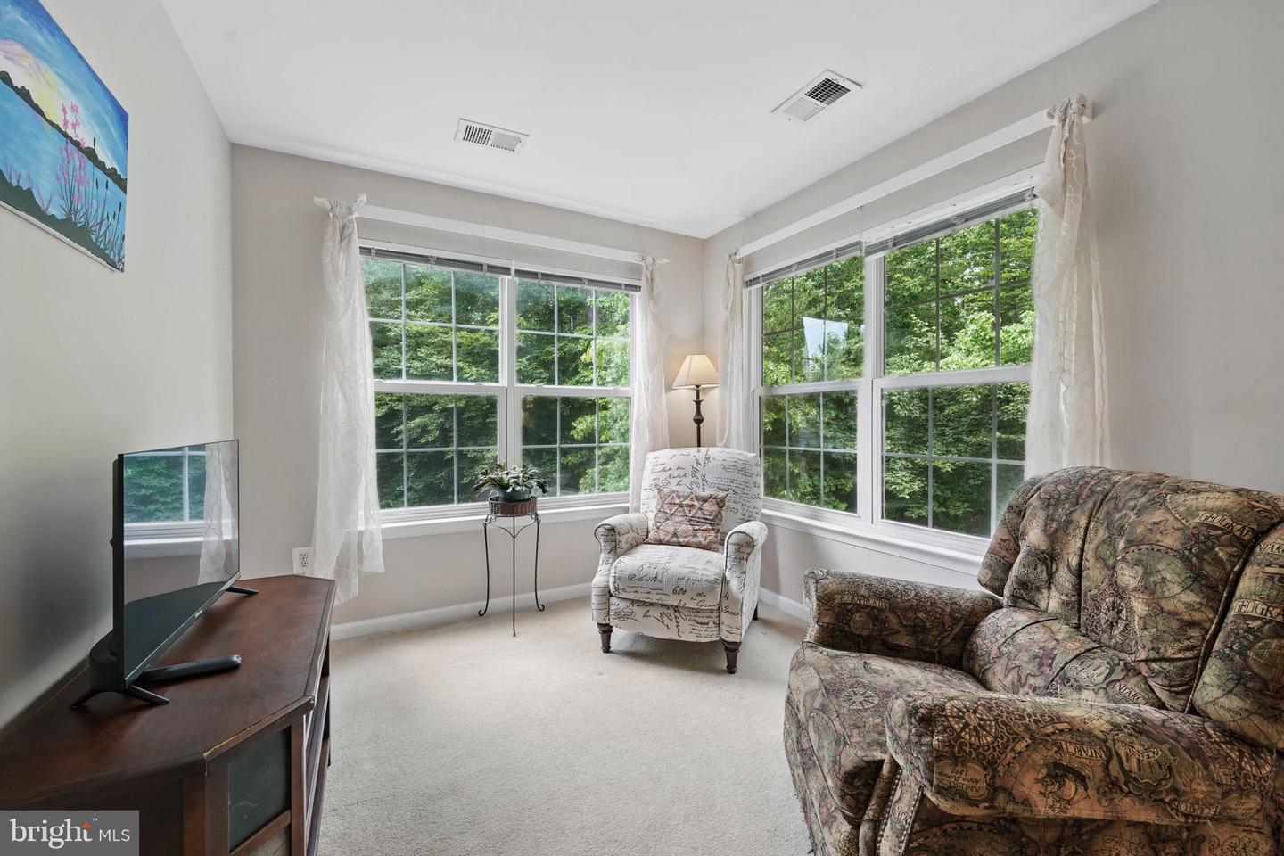 5280 GUNSTON HALL DR, WOODBRIDGE, Virginia 22193, 5 Bedrooms Bedrooms, ,3 BathroomsBathrooms,Residential,For sale,5280 GUNSTON HALL DR,VAPW2094418 MLS # VAPW2094418
