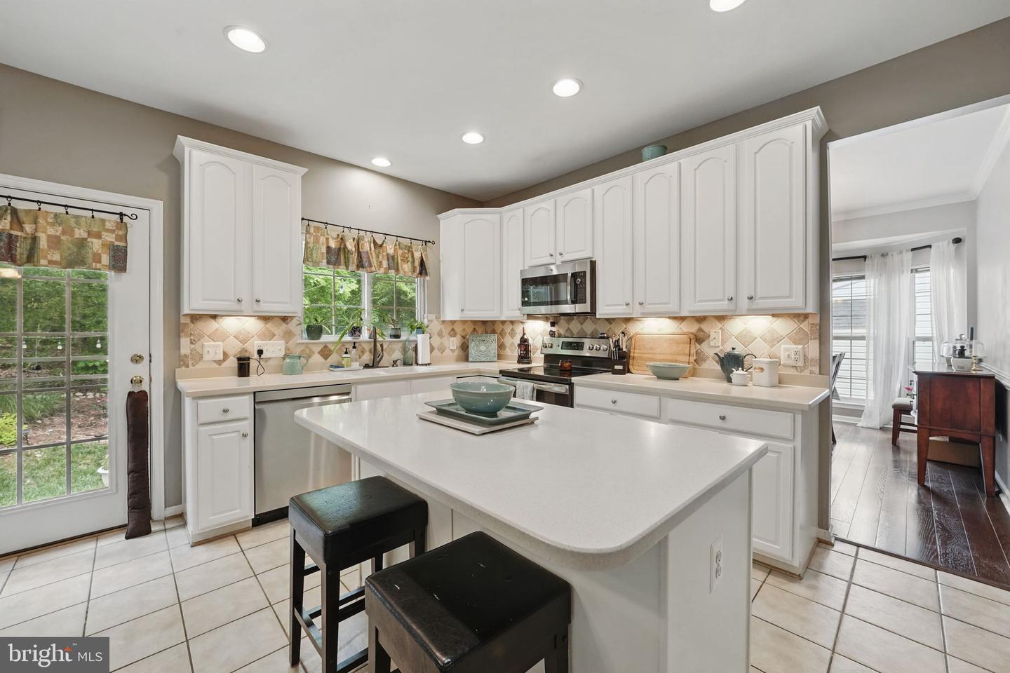 5280 GUNSTON HALL DR, WOODBRIDGE, Virginia 22193, 5 Bedrooms Bedrooms, ,3 BathroomsBathrooms,Residential,For sale,5280 GUNSTON HALL DR,VAPW2094418 MLS # VAPW2094418
