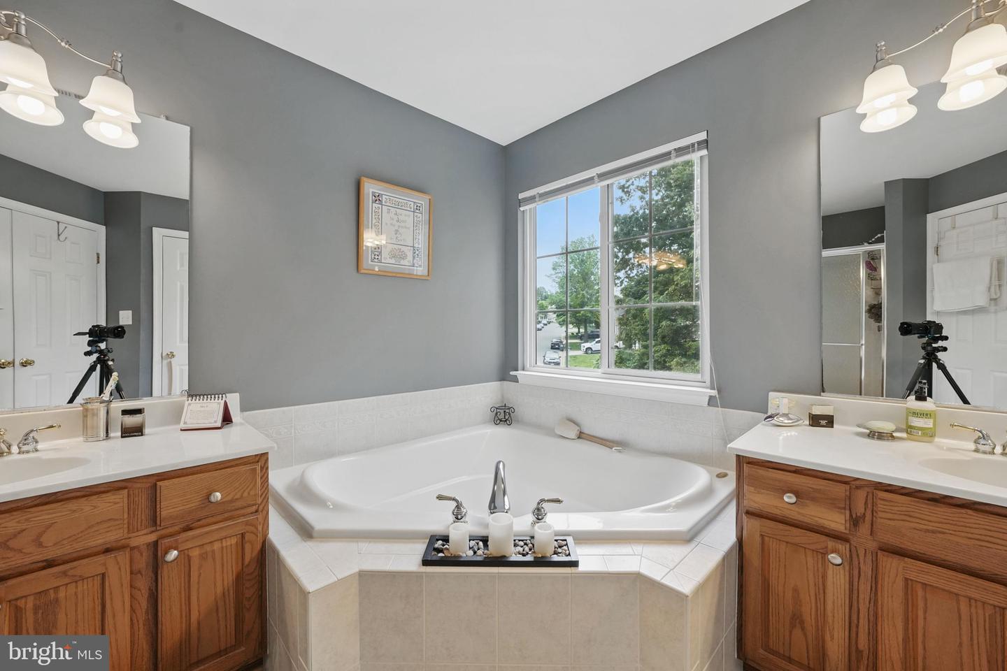 5280 GUNSTON HALL DR, WOODBRIDGE, Virginia 22193, 5 Bedrooms Bedrooms, ,3 BathroomsBathrooms,Residential,For sale,5280 GUNSTON HALL DR,VAPW2094418 MLS # VAPW2094418