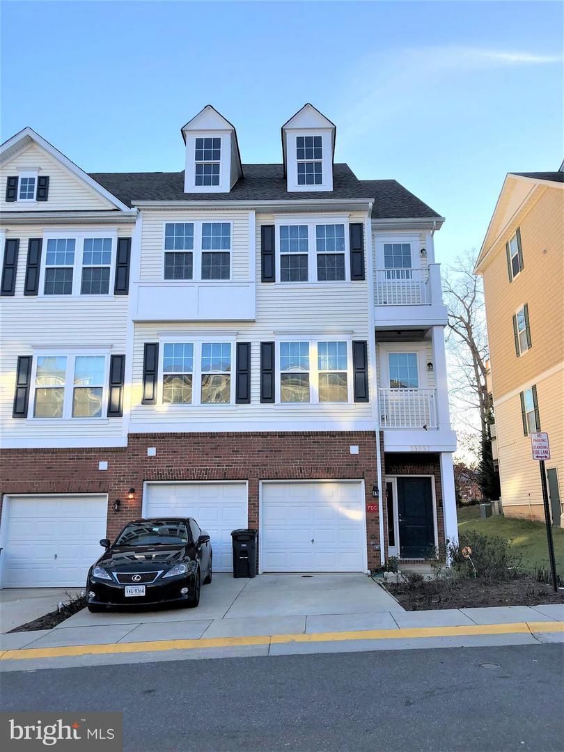 13937 HOLLOW WIND WAY #101, WOODBRIDGE, Virginia 22191, 3 Bedrooms Bedrooms, ,2 BathroomsBathrooms,Residential,For sale,13937 HOLLOW WIND WAY #101,VAPW2094420 MLS # VAPW2094420