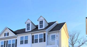 13937 HOLLOW WIND WAY #101, WOODBRIDGE, Virginia 22191, 3 Bedrooms Bedrooms, ,2 BathroomsBathrooms,Residential,For sale,13937 HOLLOW WIND WAY #101,VAPW2094420 MLS # VAPW2094420