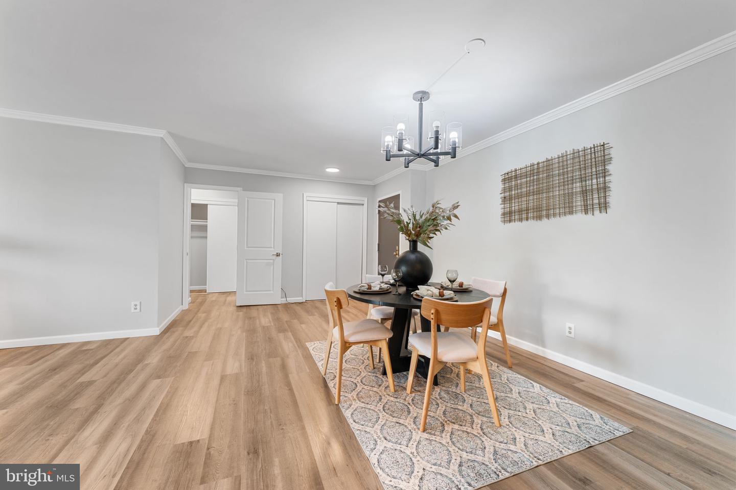1800 OLD MEADOW RD #1414, MCLEAN, Virginia 22102, 2 Bedrooms Bedrooms, ,2 BathroomsBathrooms,Residential,For sale,1800 OLD MEADOW RD #1414,VAFX2240120 MLS # VAFX2240120