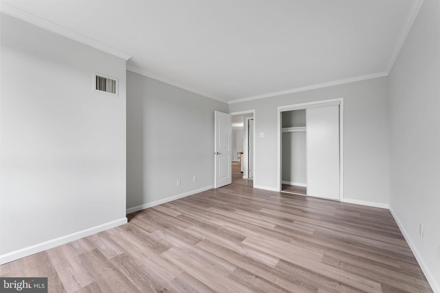 1800 OLD MEADOW RD #1414, MCLEAN, Virginia 22102, 2 Bedrooms Bedrooms, ,2 BathroomsBathrooms,Residential,For sale,1800 OLD MEADOW RD #1414,VAFX2240120 MLS # VAFX2240120