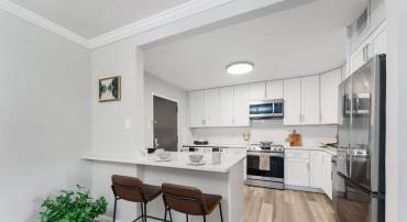 1800 OLD MEADOW RD #1414, MCLEAN, Virginia 22102, 2 Bedrooms Bedrooms, ,2 BathroomsBathrooms,Residential,For sale,1800 OLD MEADOW RD #1414,VAFX2240120 MLS # VAFX2240120