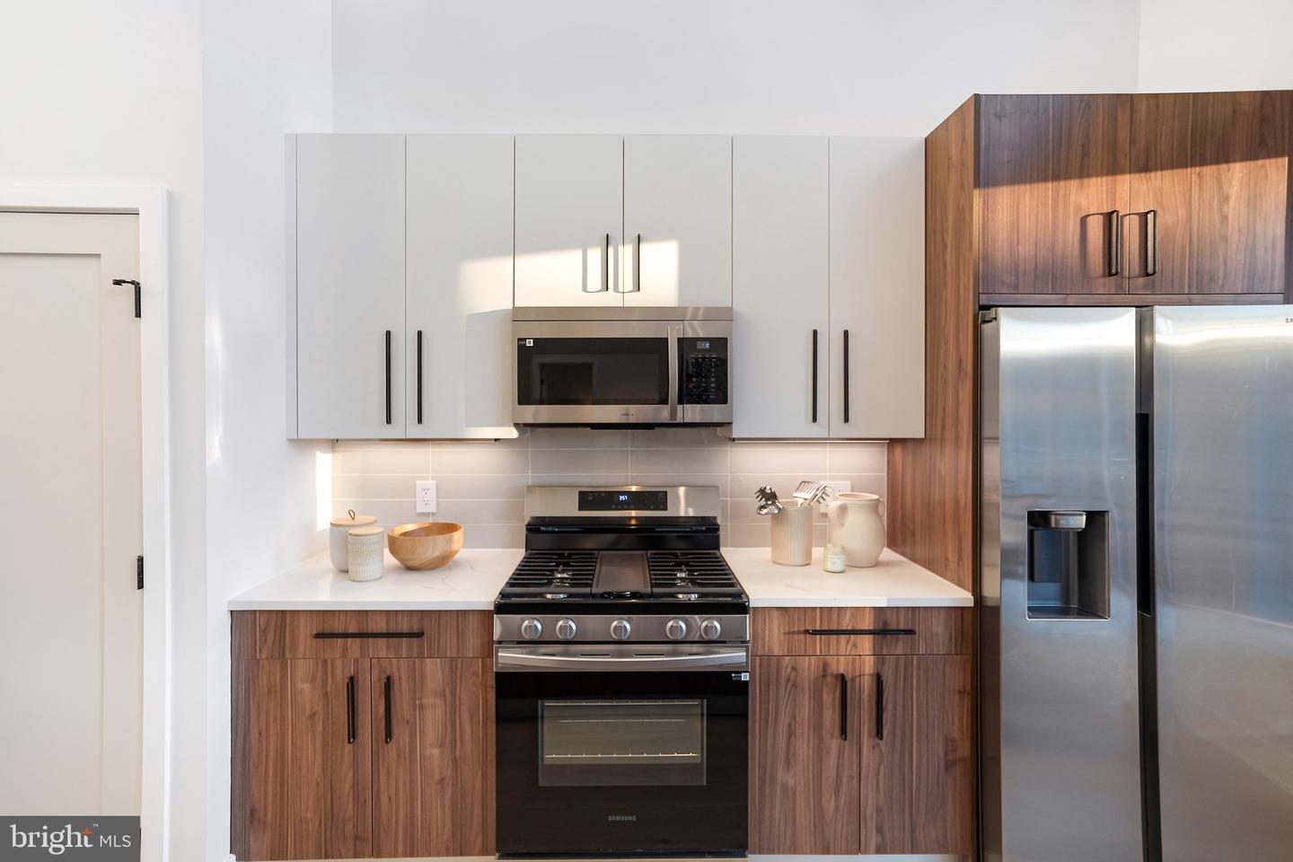 845 19TH ST NE #PH9, WASHINGTON, District Of Columbia 20002, 2 Bedrooms Bedrooms, ,2 BathroomsBathrooms,Residential,For sale,845 19TH ST NE #PH9,DCDC2200198 MLS # DCDC2200198